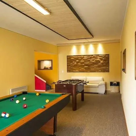 Familien Ferien By Holzbau Apartman
